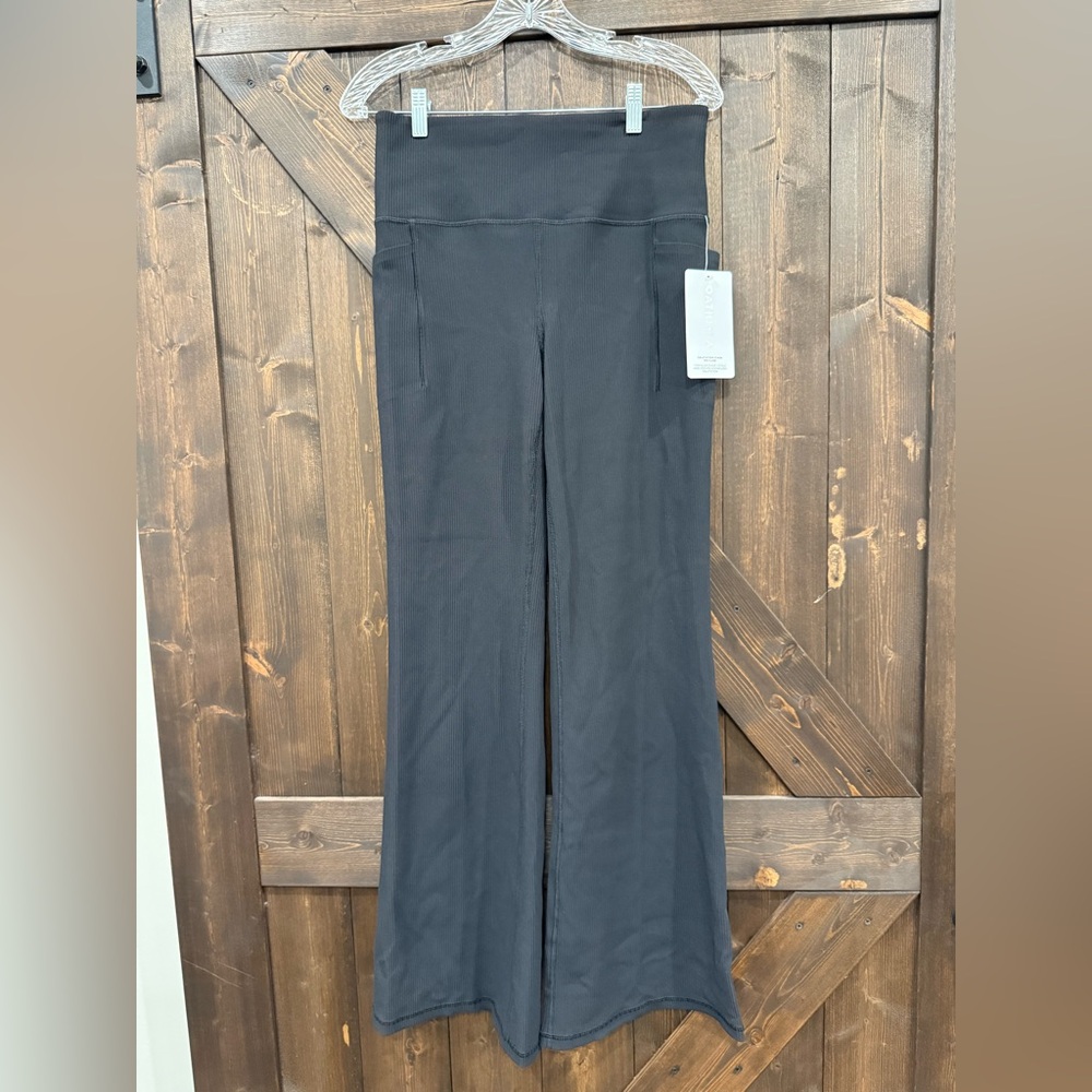 NWT Athleta Salutation Stash Rib Flare Black Pants